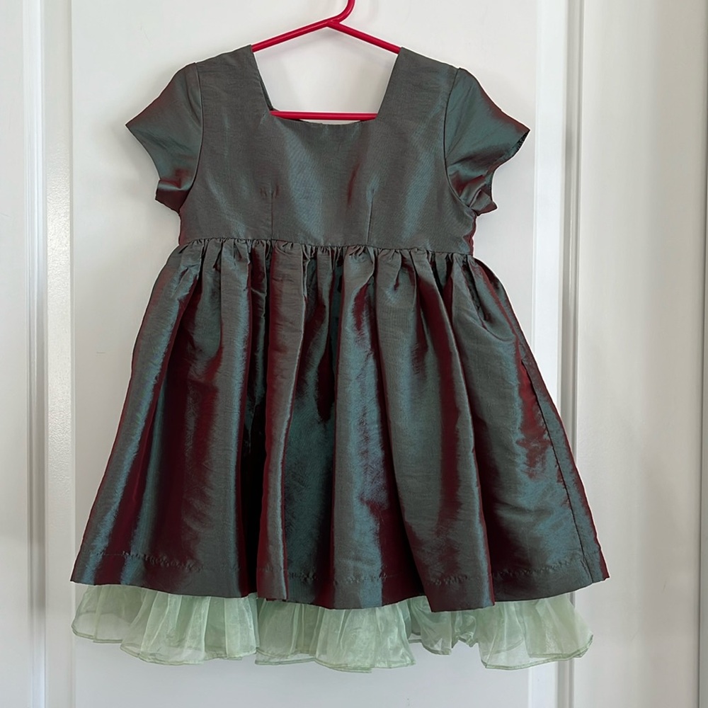 Right Bank Babies taffeta Green Party dress size 4 years